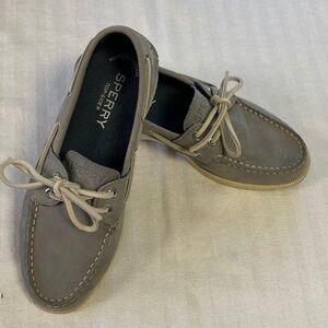 Sperry Topsider Women's Classic Gray  nubuck leather Conway Boat Shoes